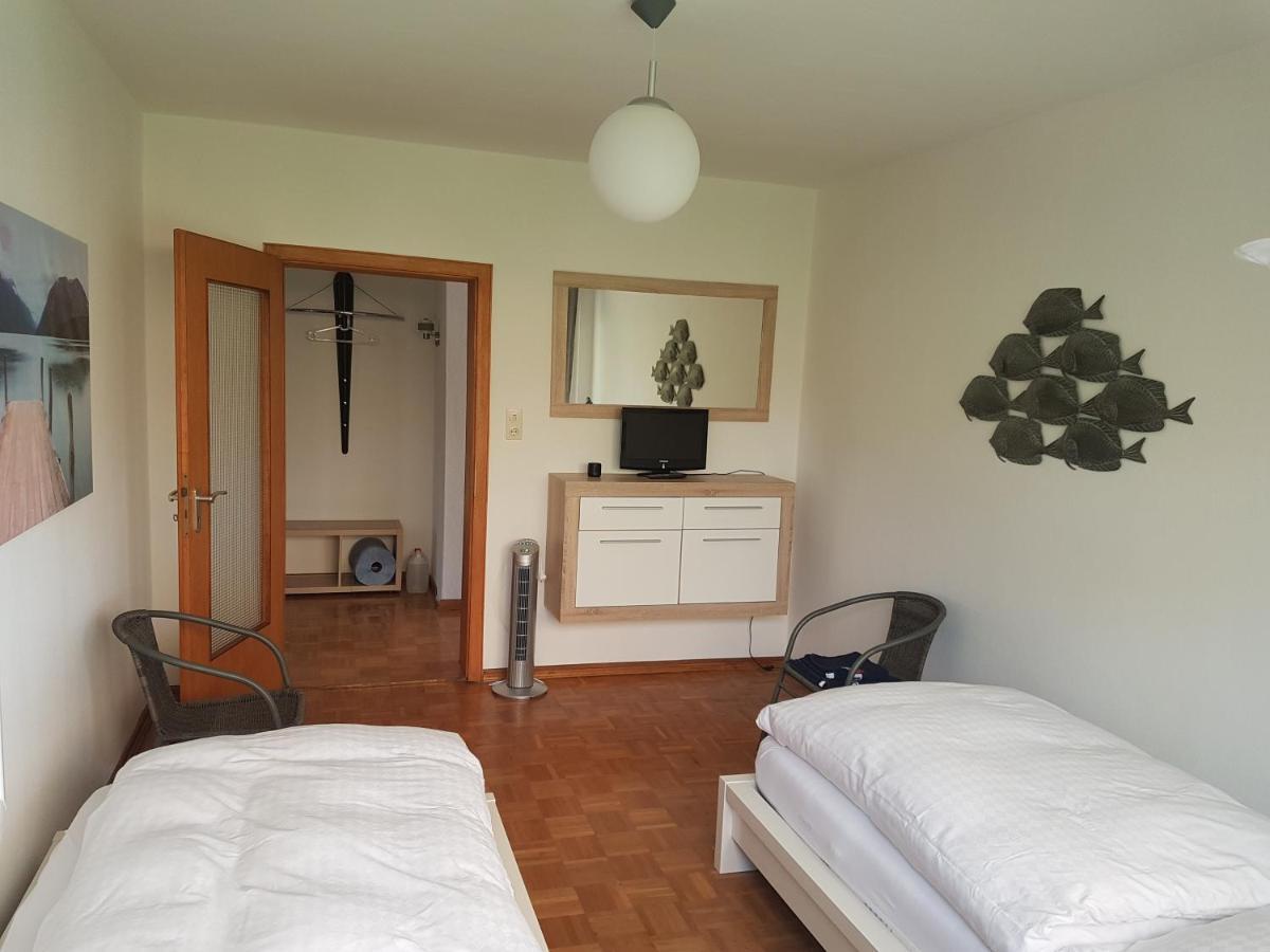 Rauszeit-Toroni Apartment Niedenstein ภายนอก รูปภาพ